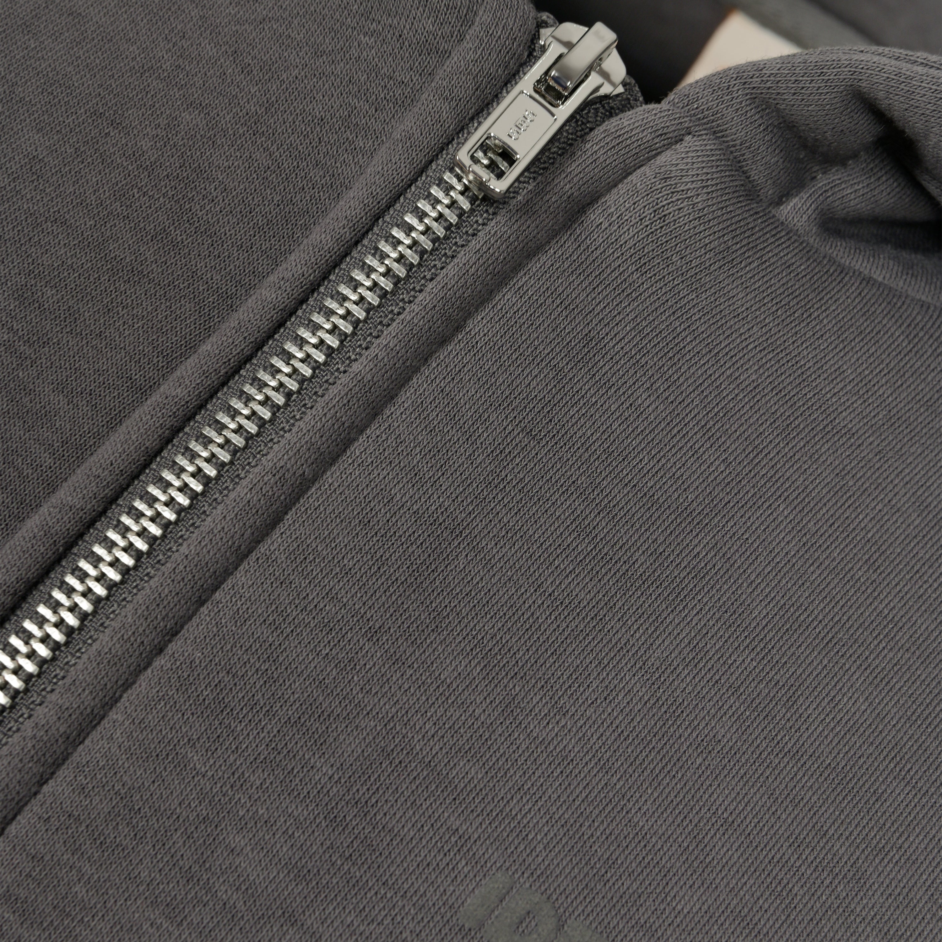 Overtake Zipper